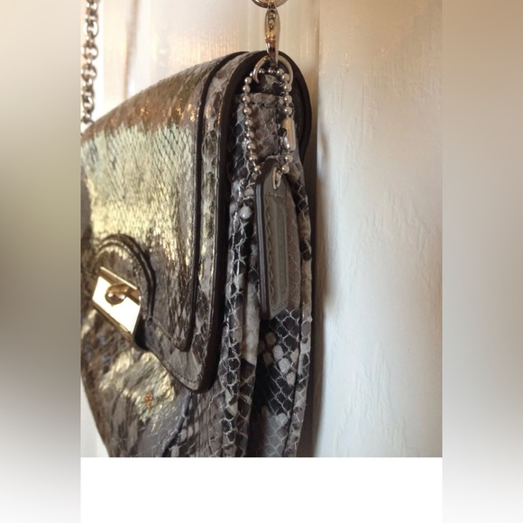 NWT Coach 'Kristin' Python Embossed Crossbody in Shades of Gray/Black! - Picture 3 of 6